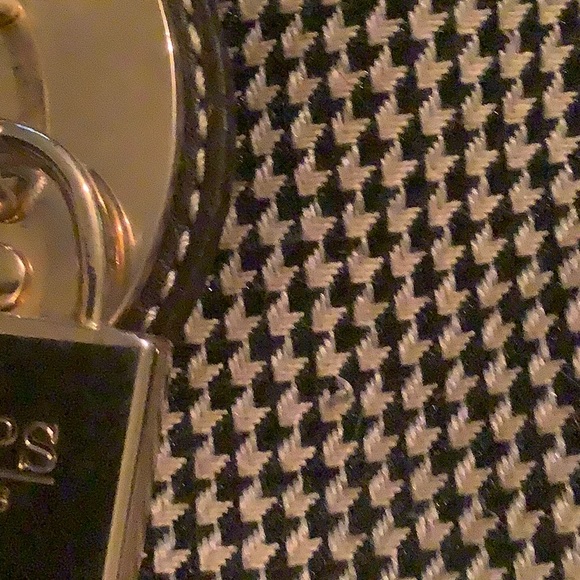 Chaps shoulder bag - Picture 5 of 8